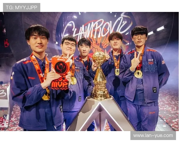 数据分析揭示JDG战队在赛季中的强大实力与表现解析 数据分析揭示JDG战队在赛季中的强大实力与表现解析