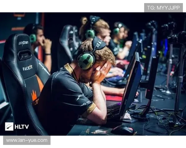 杨敏专访：从新手到职业选手的CSGO成长之路回顾