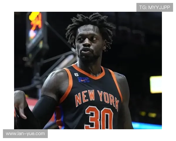 尼克斯与热火激战正酣精彩直播全程回顾与分析