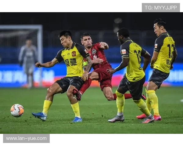 恒大与建业的精彩对决拼音解析与比赛亮点回顾 恒大与建业的精彩对决拼音解析与比赛亮点回顾